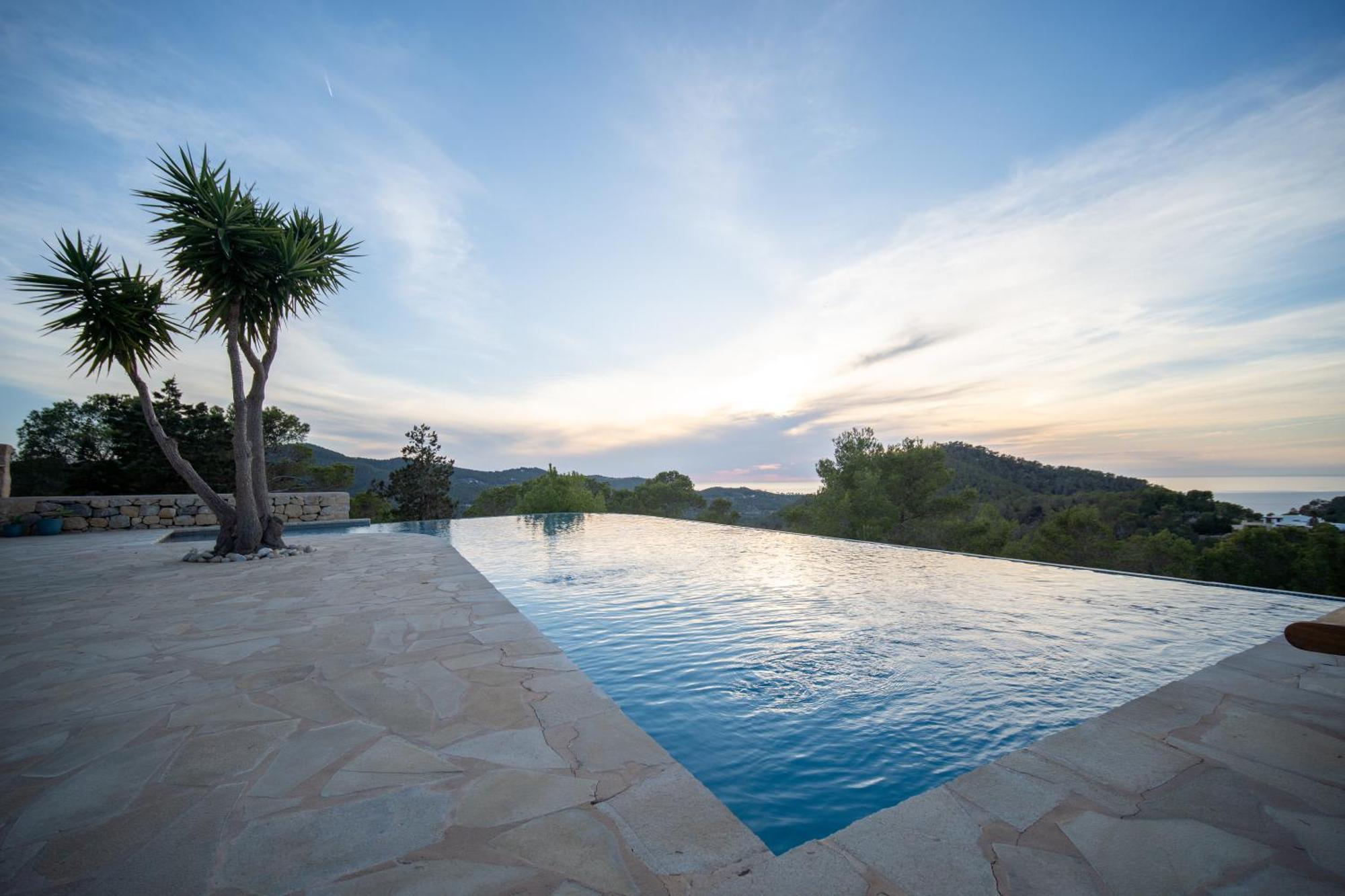 Pla Roig Con Vistas Al Mar Y La Puesta De Sol Villa Sant Joan De Labritja